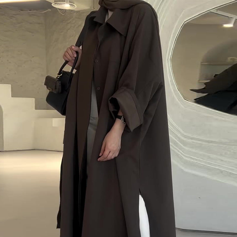 Elegant long coat in breathable fabric